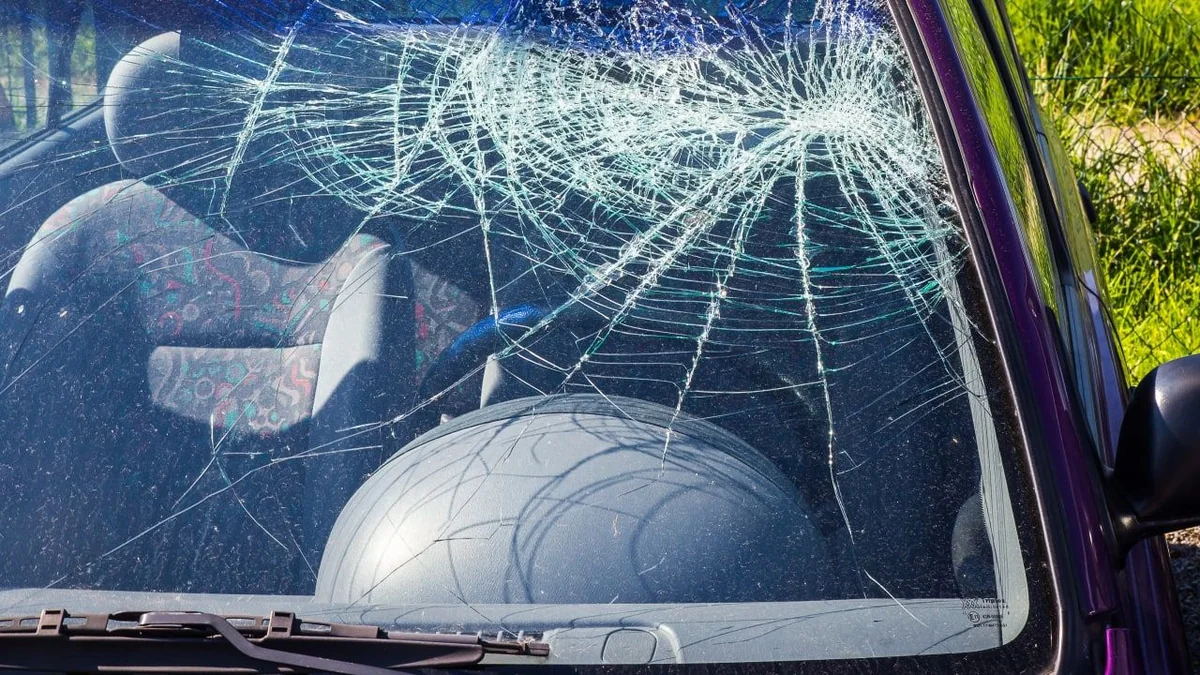 Şəmkirdə ağır yol qəzası olub, 3 nəfər xəsarət alıb