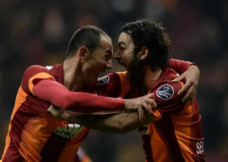 “Qalatasaray” liderliyə yüksəldi