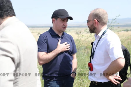 Foreign diplomats visit Juma Mosque in Aghdam