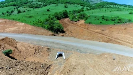 Laçın şəhərindən yan keçən yeni avtomobil yolunun asfaltlanmasına başlanılıb