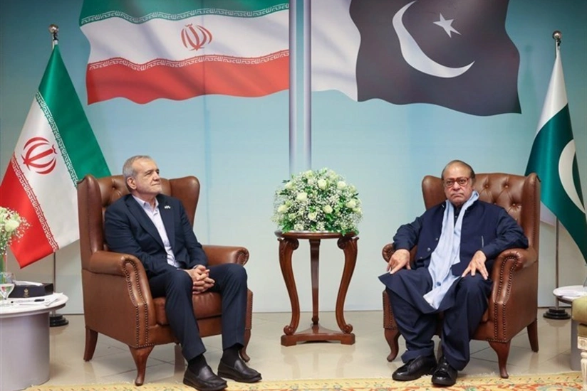 İran və Pakistan arasında 12 əməkdaşlıq sənədi imzalanıb