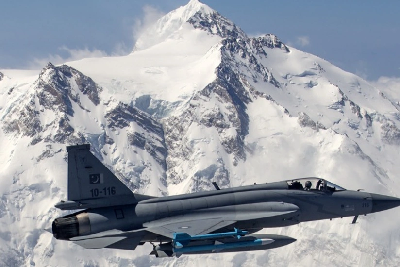 Azerbaijan interested in purchasing JF-17 fighters from Pakistan