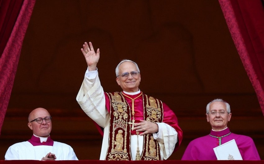 Pope Leo XIV appeals for 'no more war' in first Sunday message