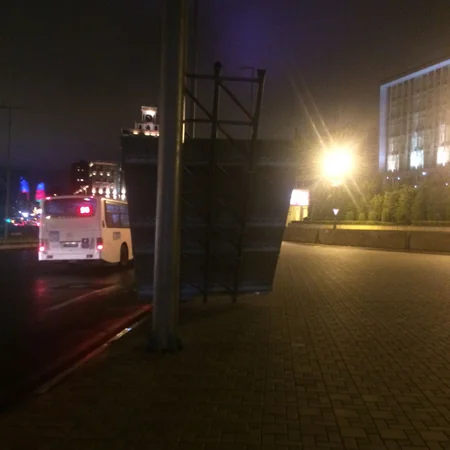 Güclü külək Azərbaycanda yol təsərrüfatına ciddi ziyan vurub - FOTO