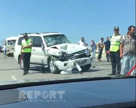 ​Bilgəhdə iki maşının toqquşması ilə nəticələnən yol qəzası baş verib - FOTO - VİDEO