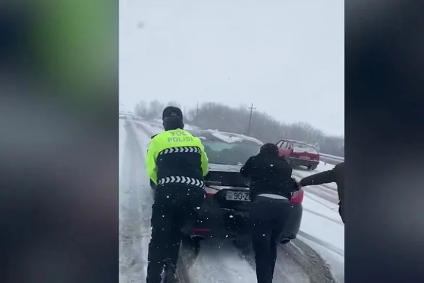 Bakı-Şamaxı yolunda nəqliyyatın hərəkətində çətinlik yaranıb