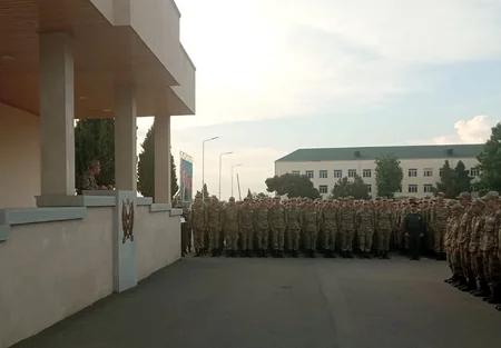 В армии Азербайджана проведены сборы с участием офицеров по идеологической работе и психологов