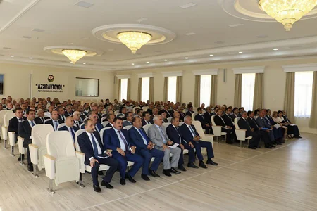 “Azəravtoyol”da cari ilin 6 ayının yekunlarına həsr olunmuş hesabat iclası keçirilib - FOTO - VİDEO