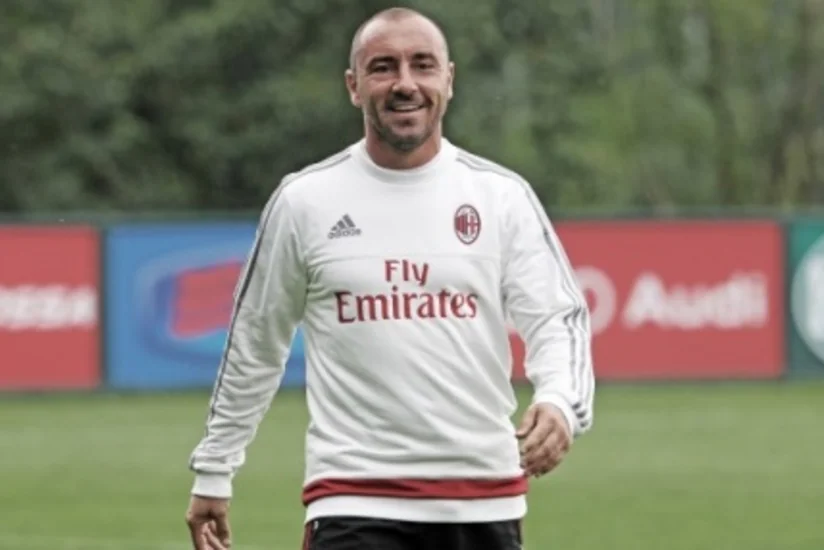 Milan klubu yeni baş məşqçisini rəsmən açıqlayıb