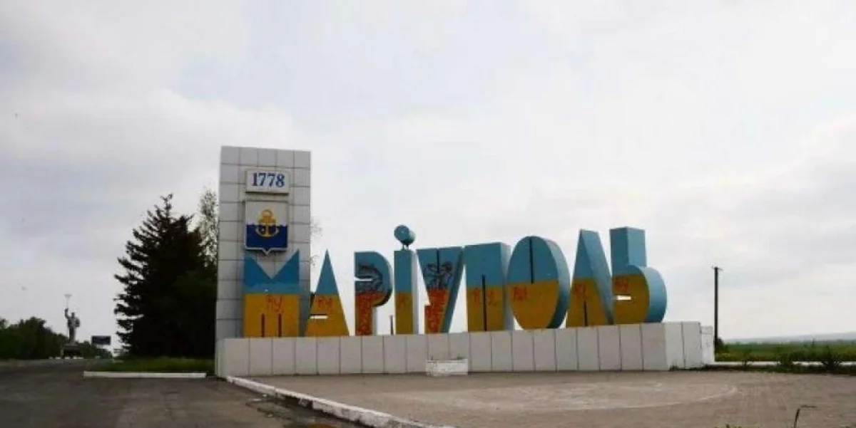 Russian plane destroyed in Mariupol