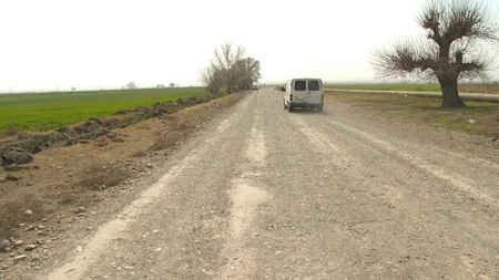 Azərbaycanda cəbhəyanı yollar yenidən qurulur