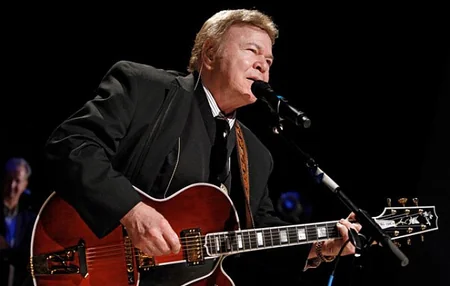 Умер американский музыкант Рой Кларк