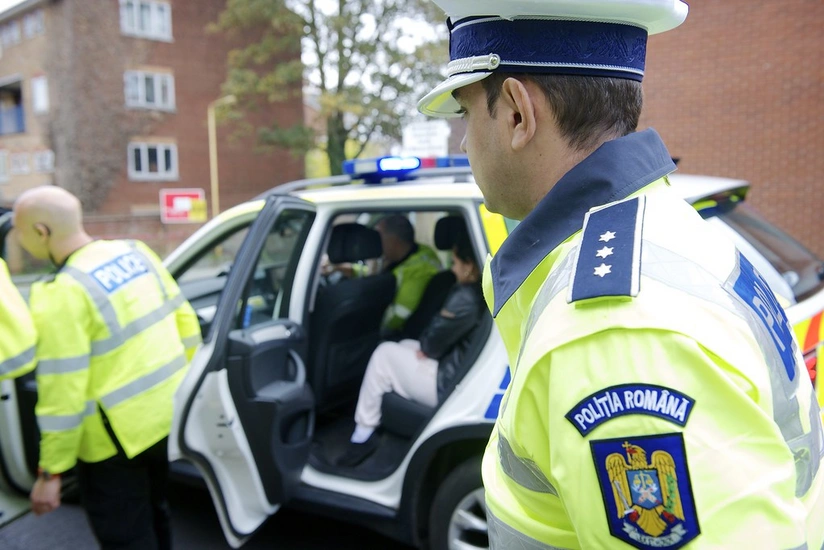 Rumıniyada hərbçilər və polis əməkdaşları etiraz aksiyası keçirib