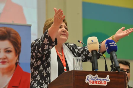 Tənzilə Rüstəmxanlı təşviqat kampaniyaları içərisində ən böyük görüşünü keçirib