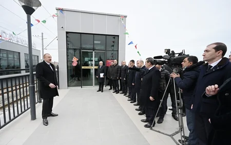Президент Азербайджана принял участие в открытии после реконструкции участка кольцевой железной дороги - ОБНОВЛЕНО