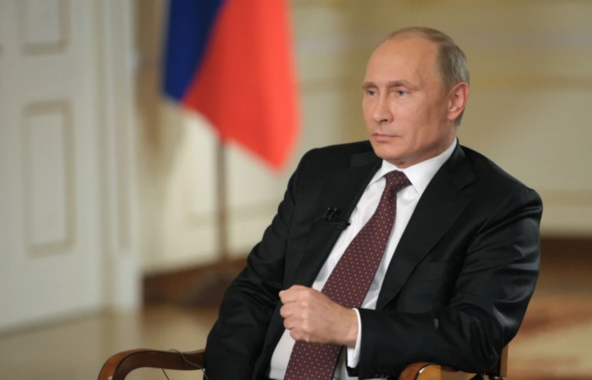 Президент России снизил минимальные штрафы за взятки