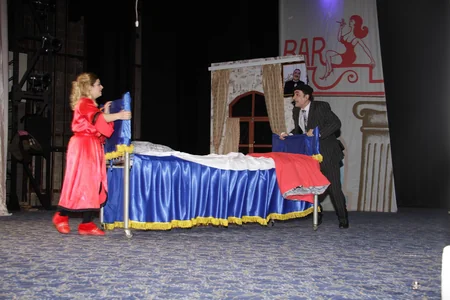 Sumqayıt Dövlət Dram Teatrında Oğru tamaşasının premyerası keçirilib