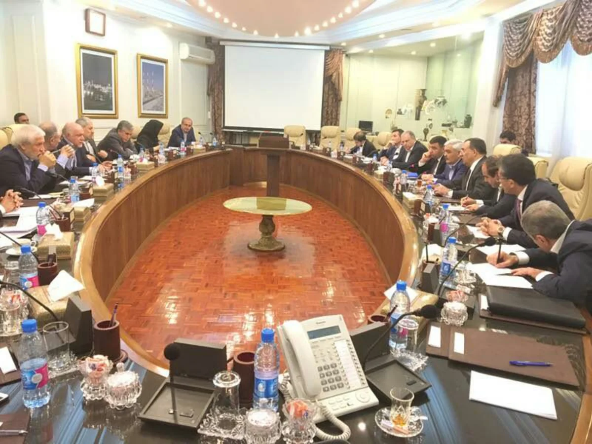 SOCAR-ın prezidenti İranın neft naziri ilə görüşüb