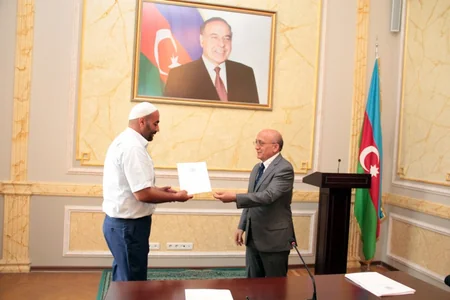 Azərbaycanda ​10 dini icmaya maliyyə yardımı ayrılıb