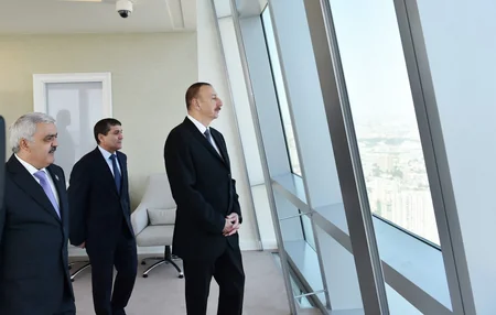 ​Azərbaycan Prezidenti SOCAR-ın yeni inzibati binasının açılışında iştirak edib - VİDEO