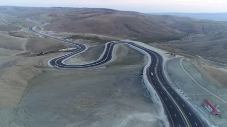 Bakı-Şamaxı magistralının 16 km-lik hissəsinin genişləndirilməsi yekunlaşır