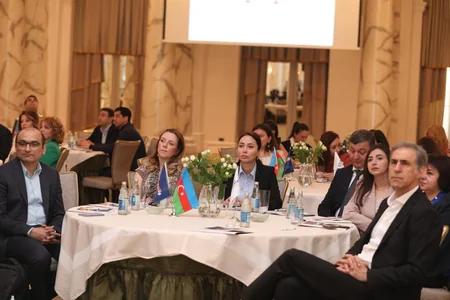 Müasir idarəçinin yüksəlişi mövzusunda görüş keçirilib