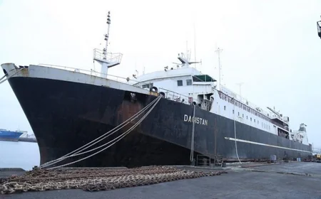 Modernləşdirilmiş “Dağıstan” gəmi-bərəsi dəniz sınağından keçib