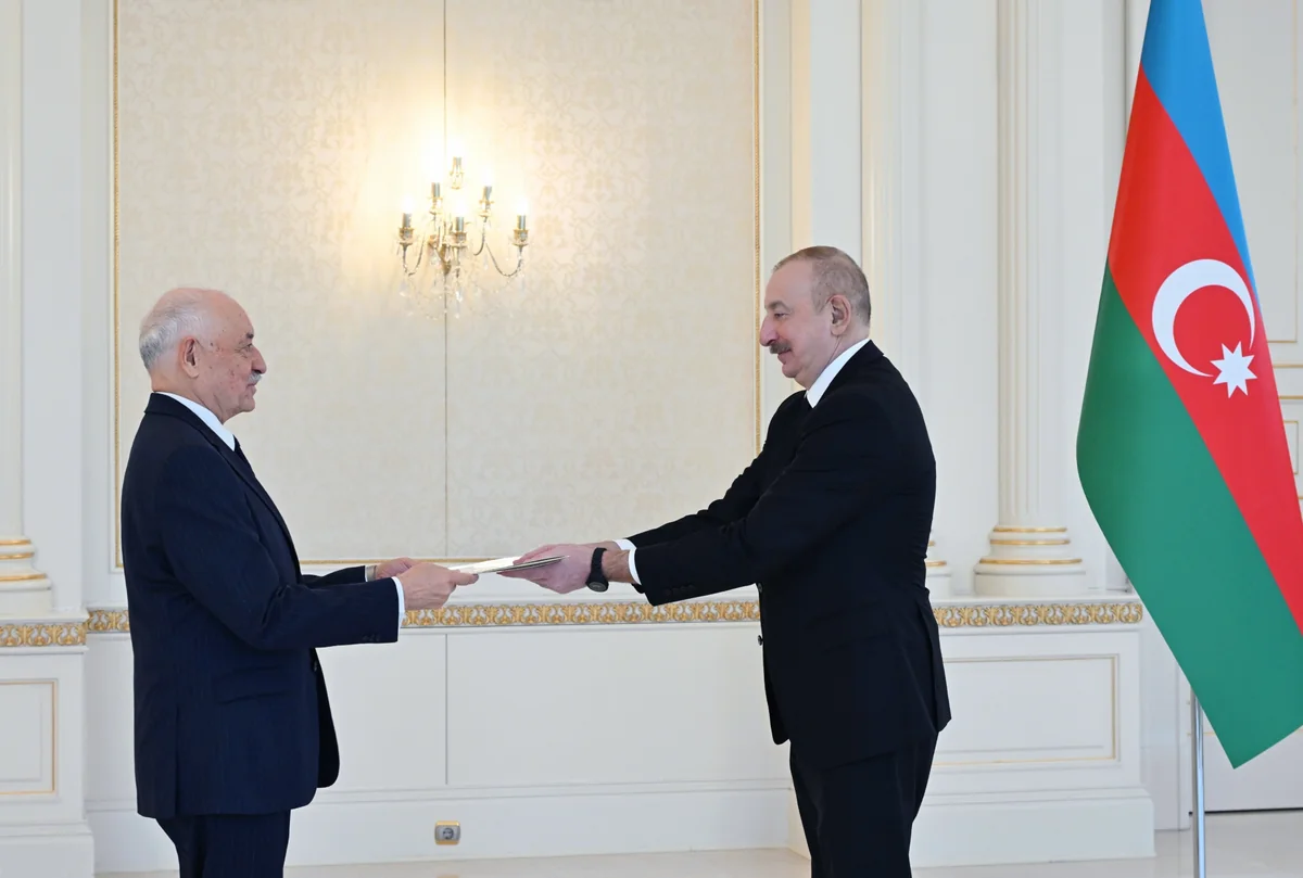 İlham Əliyev Paraqvayın Azərbaycandakı yeni səfirinin etimadnaməsini qəbul edib - YENİLƏNİB