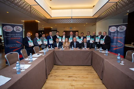 Azərbaycan Peşəkar Boks Federasiyası ölkədə ilk dəfə WBC ilə təlimlər təşkil etdi - VİDEO