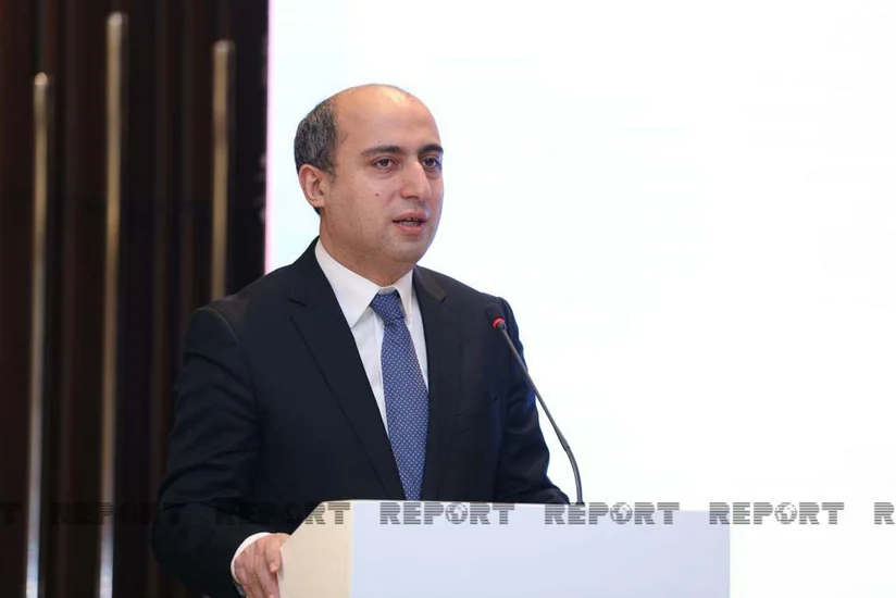 Təhsil naziri dərsliklərlə bağlı yaranmış problemlərdən danışıb
