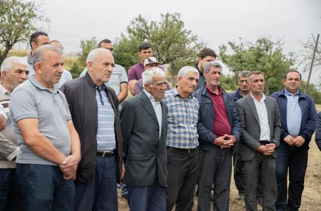 Lerikdə fermerlərlə taxıl biçininin təşkili barədə müzakirələr aparılıb