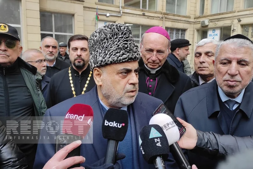 Allahşükür Paşazadə: “İranda 40 milyona yaxın azərbaycanlı fars rejiminin əlində əsirdir”