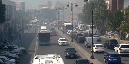 Bakıda ticarət mərkəzində baş verən yanğın söndürülüb - VİDEO - YENİLƏNİB-3