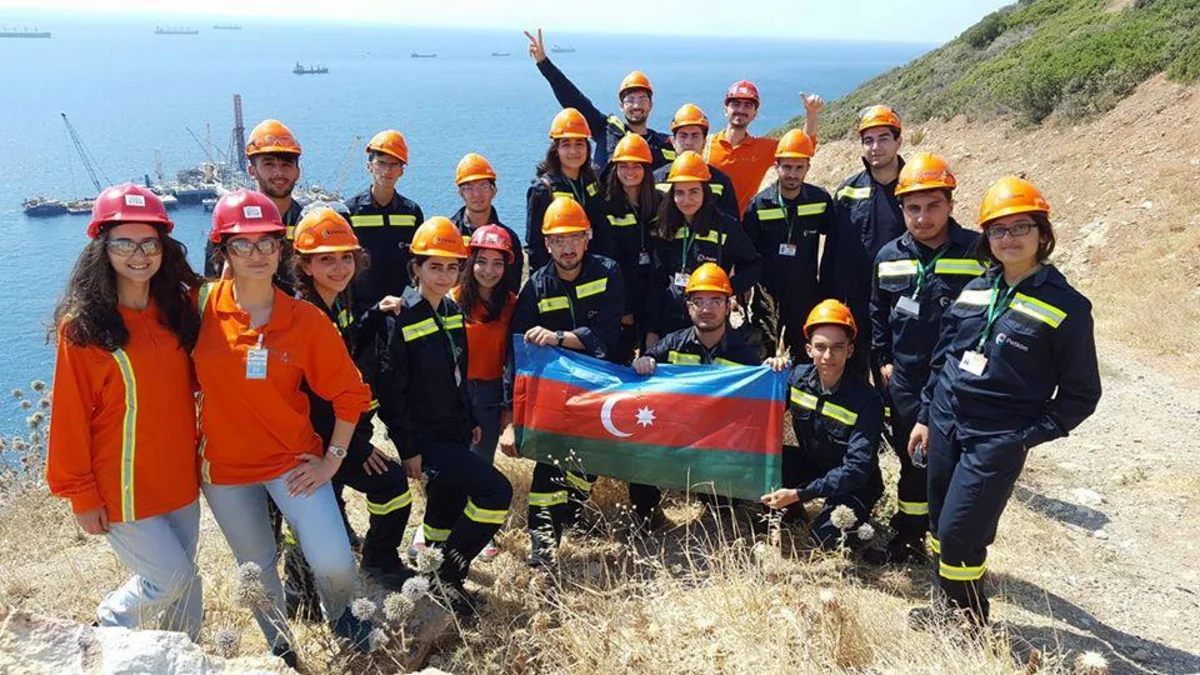 Bakı Ali Neft Məktəbinin 20 tələbəsi Türkiyədə Petkim və STAR-da təcrübə keçir