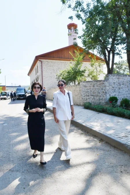 Azərbaycan ilə Özbəkistan prezidentləri və xanımları Şuşaya səfər ediblər - YENİLƏNİB