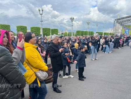 Под открытым небом в павильоне Азербайджан на ВДНХ отметили День независимости