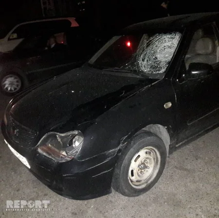 Yasamalda qadını maşın vurub - FOTO