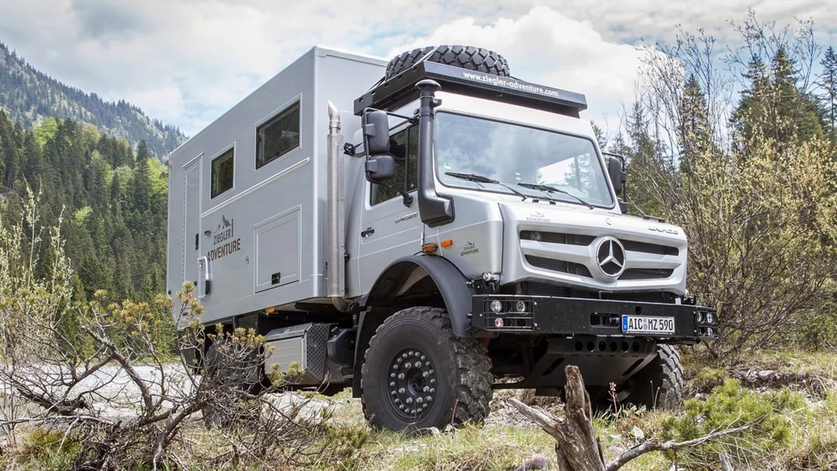 Армия Литвы получила более 50 германских грузовиков-вездеходов Unimog