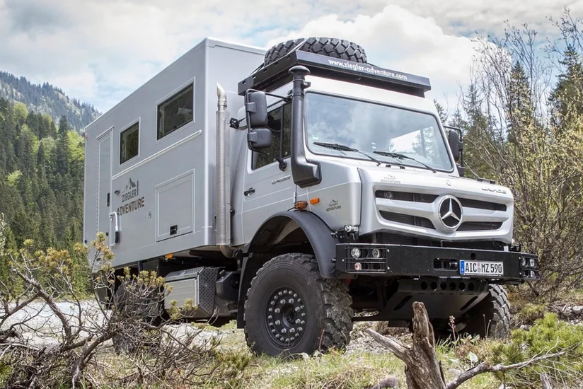Армия Литвы получила более 50 германских грузовиков-вездеходов Unimog