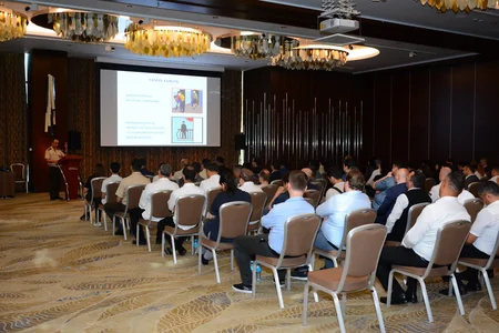 Hotel işçiləri fövqəladə hallar zamanı davranış və yanğın təhlükəsizliyi qaydaları mövzusunda məlumatlandırılıb