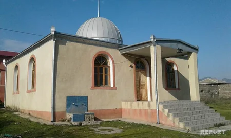 Gürcüstanda azərbaycanlıların yaşadığı kəndin məscidinə görə iki dövlət qurumu məhkəməyə verilib - FOTO