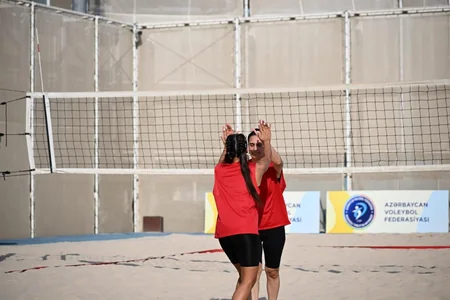 Dövlət qurumlarının əməkdaşları arasında çimərlik voleybolu üzrə yarış keçirilib