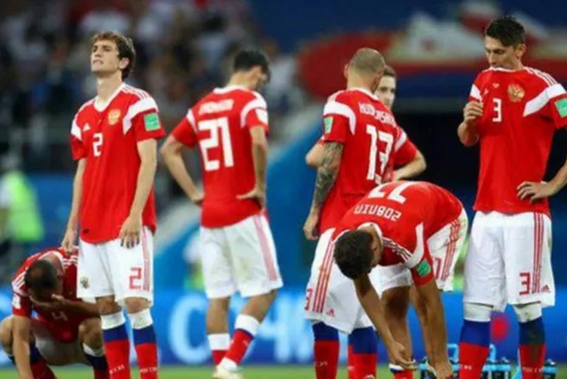 Rusiya millisi oyun keçirmədən FIFA reytinqində irəliləyib