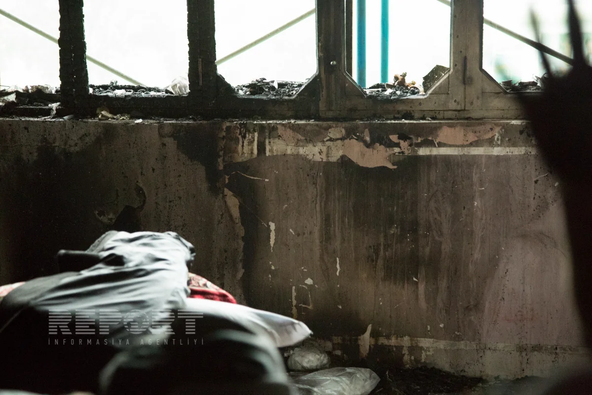 Zığ şossesindəki binanın yanma səbəbləri və dəymiş ziyan dəqiqləşməyib - REPORTAJ