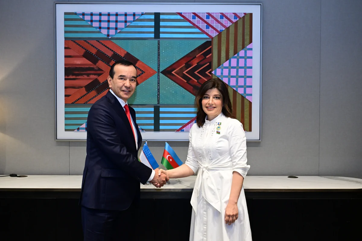 Гюнай Эфендиева награждена медалью Посол культуры Узбекистана