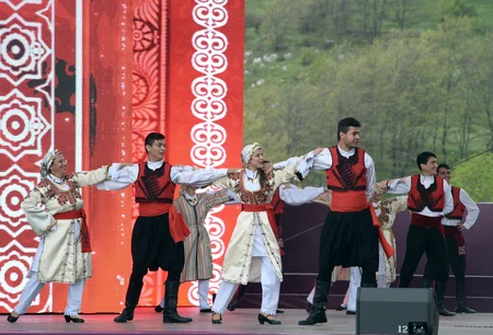 Cıdır düzündə “Xarıbülbül” festivalının açılış konserti olub