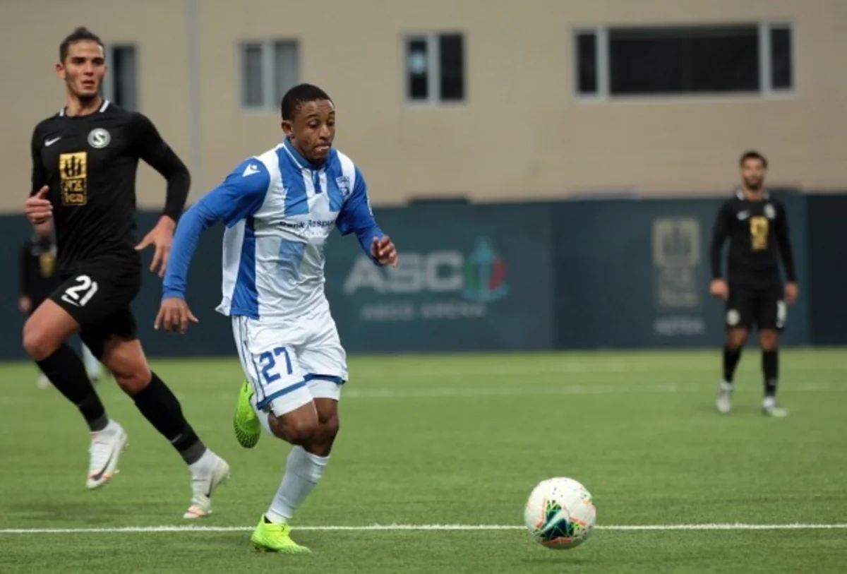 South African midfielder says happy to come to Azerbaijan