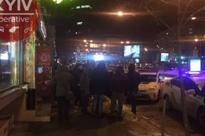 В Киеве произошла драка между украинскими и турецкими фанатами - ВИДЕО