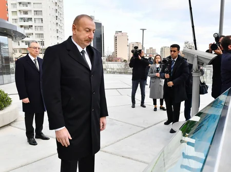 Prezident İlham Əliyev Bakıda Mərkəzi Parkın ikinci hissəsinin açılışında iştirak edib - YENİLƏNİB