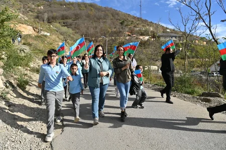 Elm və Təhsil, Müdafiə nazirlikləri birgə Laçında “Bayraq yürüşü” keçirib